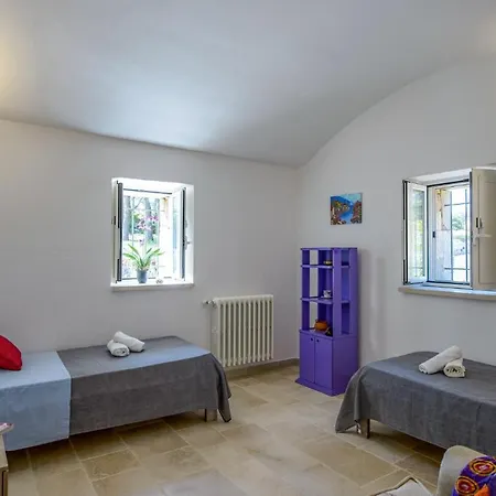 Tarsilla By Plus * Ceglie Messapica
